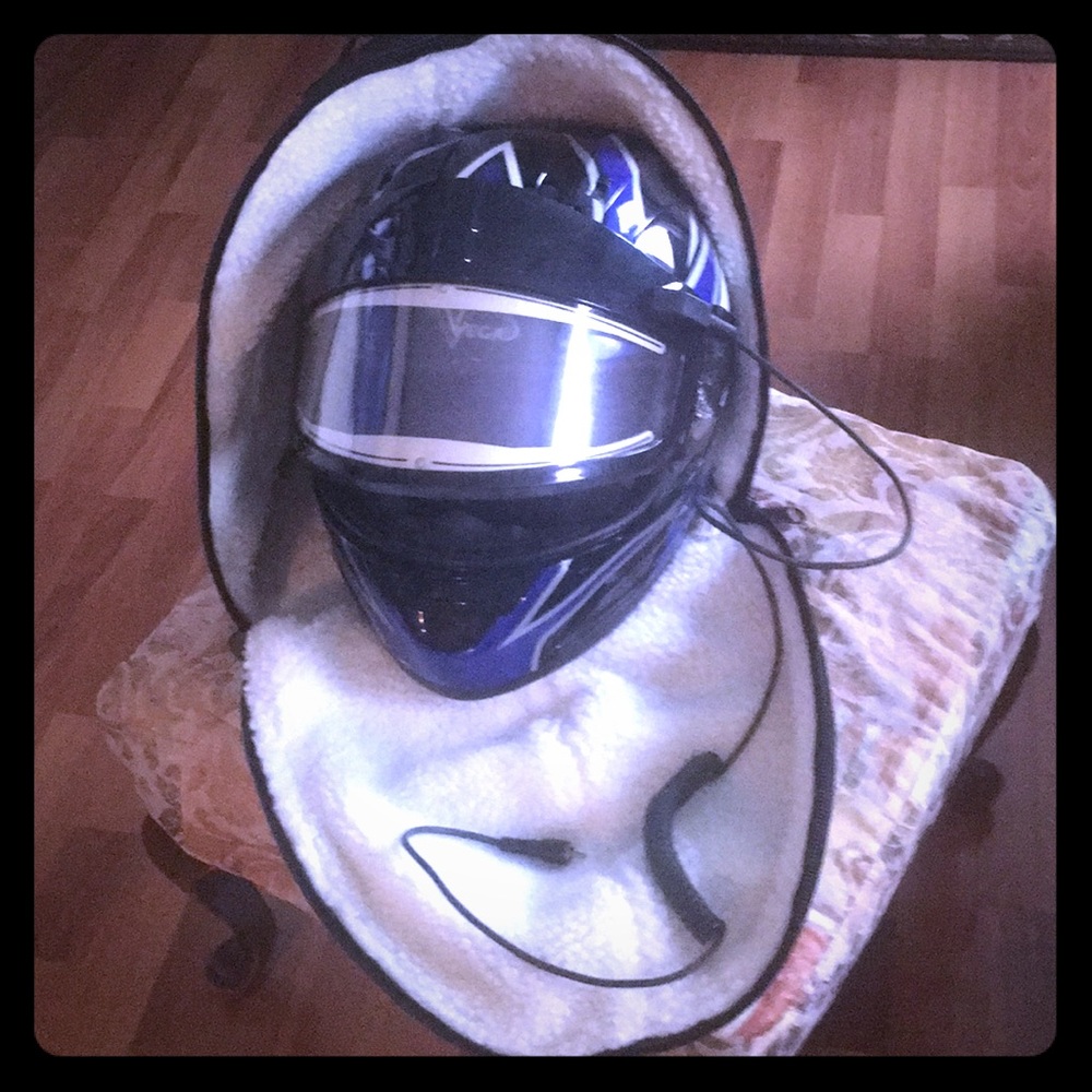 Snowmobile helmet